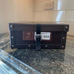 Alaia Bombe shoe box with wrapping papers